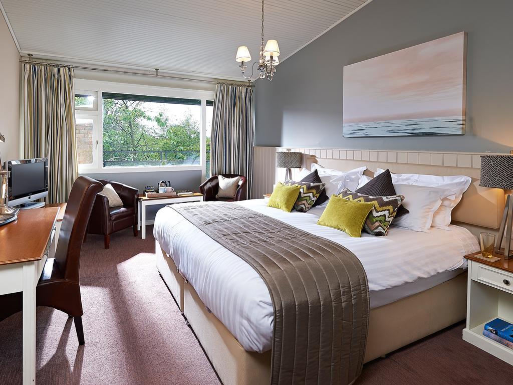 Potters Heron Hotel Romsey Esterno foto