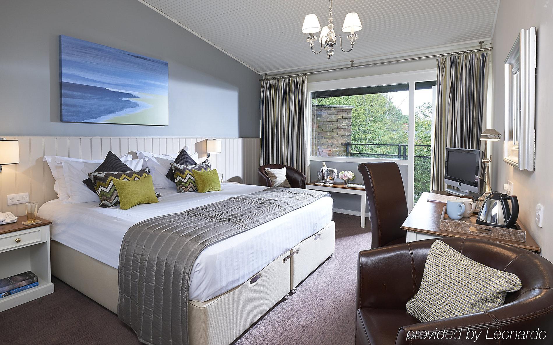 Potters Heron Hotel Romsey Esterno foto