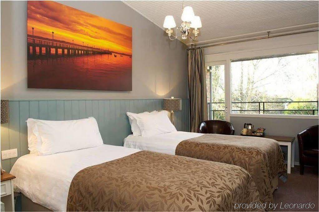 Potters Heron Hotel Romsey Esterno foto