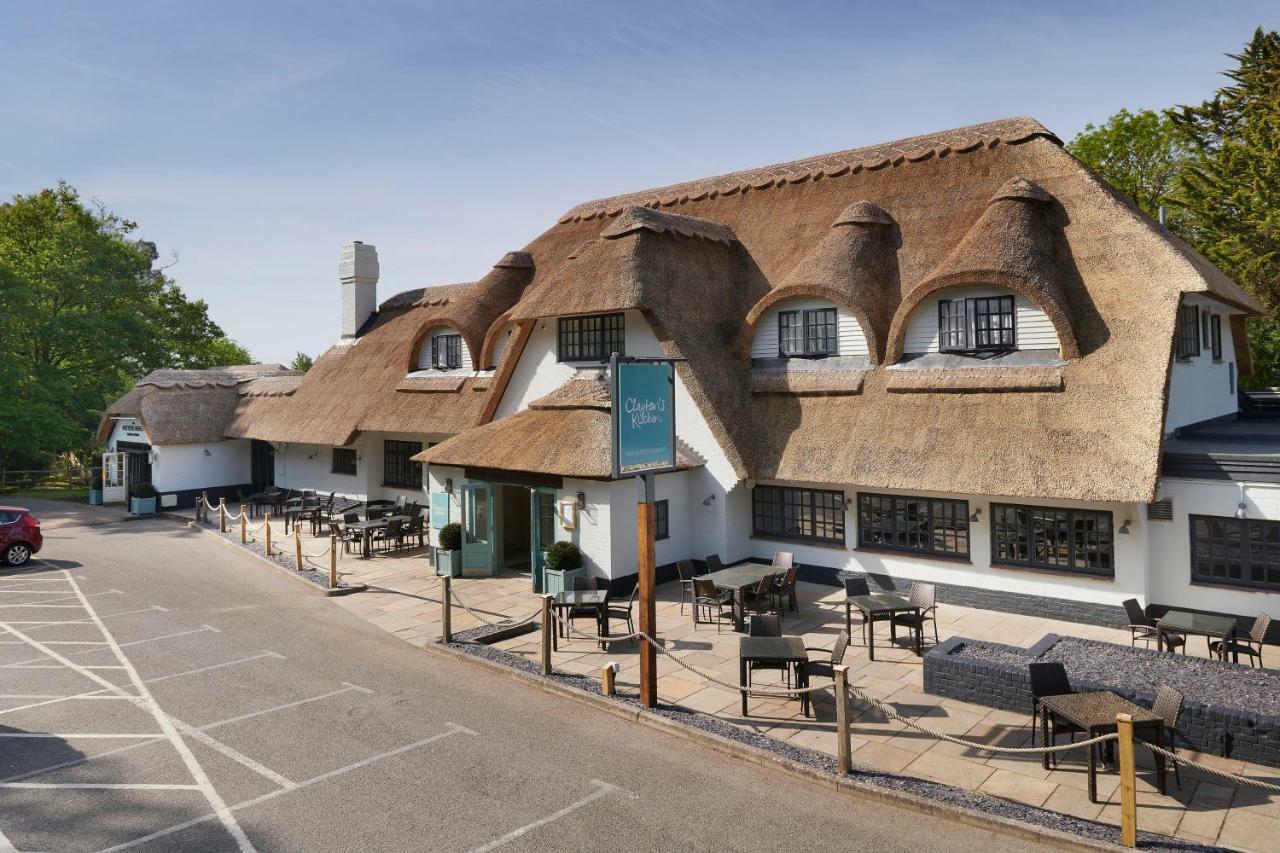 Potters Heron Hotel Romsey Esterno foto